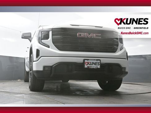 New 2026 GMC Sierra 1500 Elevation image 44