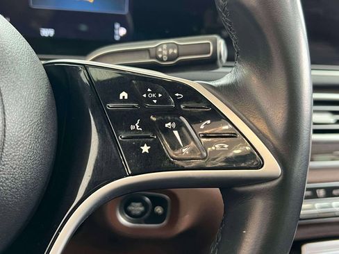 Used 2024 Mercedes-Benz GLE 350 4MATIC image 21