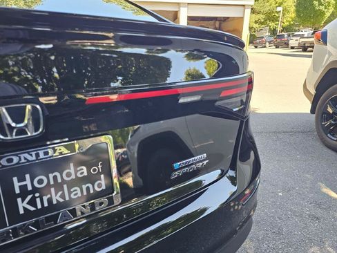 Used 2023 Honda Accord Sport image 17