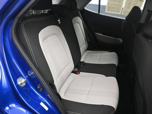 Used 2024 Hyundai Venue SEL FWD image 26