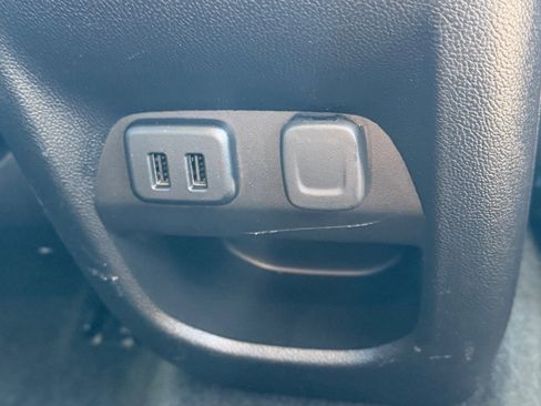 Used 2018 Chevrolet Colorado ZR2 image 17