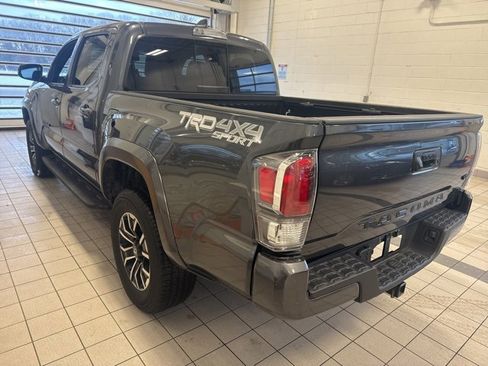 Used 2023 Toyota Tacoma TRD Sport image 3