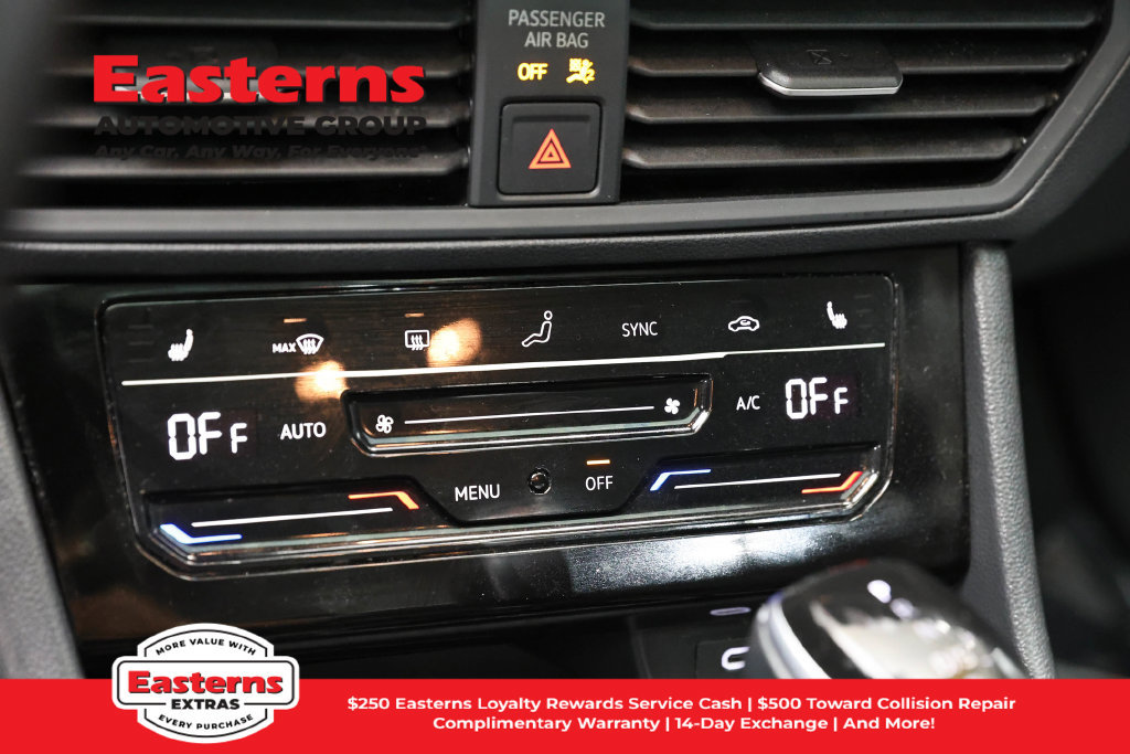 Used 2025 Volkswagen Jetta SE FWD image 20