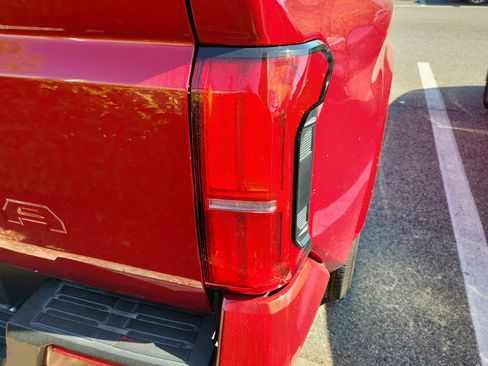 Used 2025 Toyota Tacoma SR5 image 17