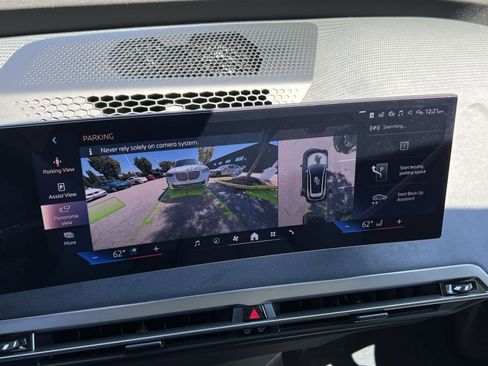 New 2026 BMW iX xDrive60 w/ M Sport Package image 16