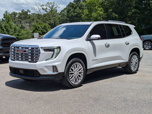 Used 2024 GMC Acadia Denali FWD image 5