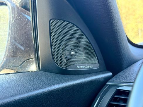 Used 2018 BMW M2 image 33