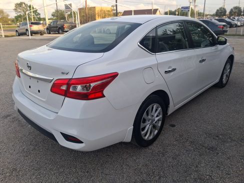 Used 2019 Nissan Sentra SV FWD image 4