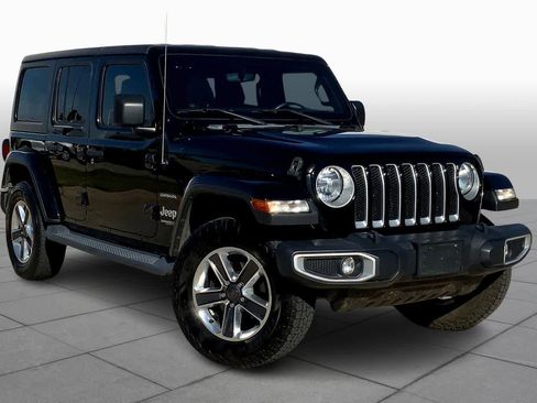 Used 2019 Jeep Wrangler Unlimited Sahara image 2