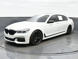 Used 2016 BMW 750i xDrive image 2