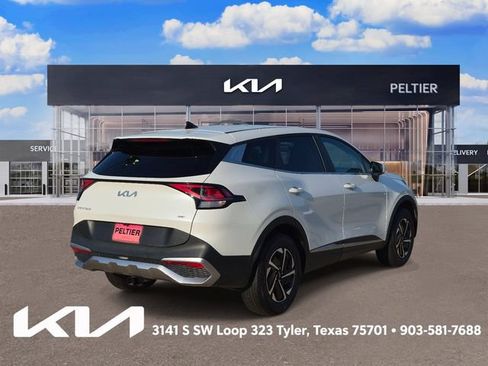 Used 2023 Kia Sportage LX AWD/4WD image 6