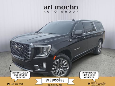 Used 2023 GMC Yukon XL Denali Ultimate AWD/4WD image 1