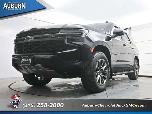 Used 2021 Chevrolet Tahoe Z71 w/ Z71 Signature Package image 12