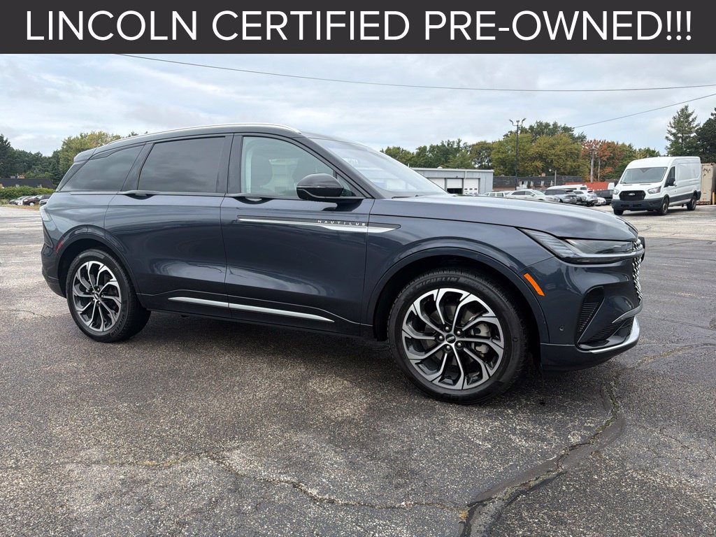 Used 2024 Lincoln Nautilus Reserve w/ Equipment Group 202A AWD/4WD image 1