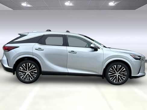 Used 2023 Lexus RX 350 Premium Plus w/ Cold Area Package FWD image 7