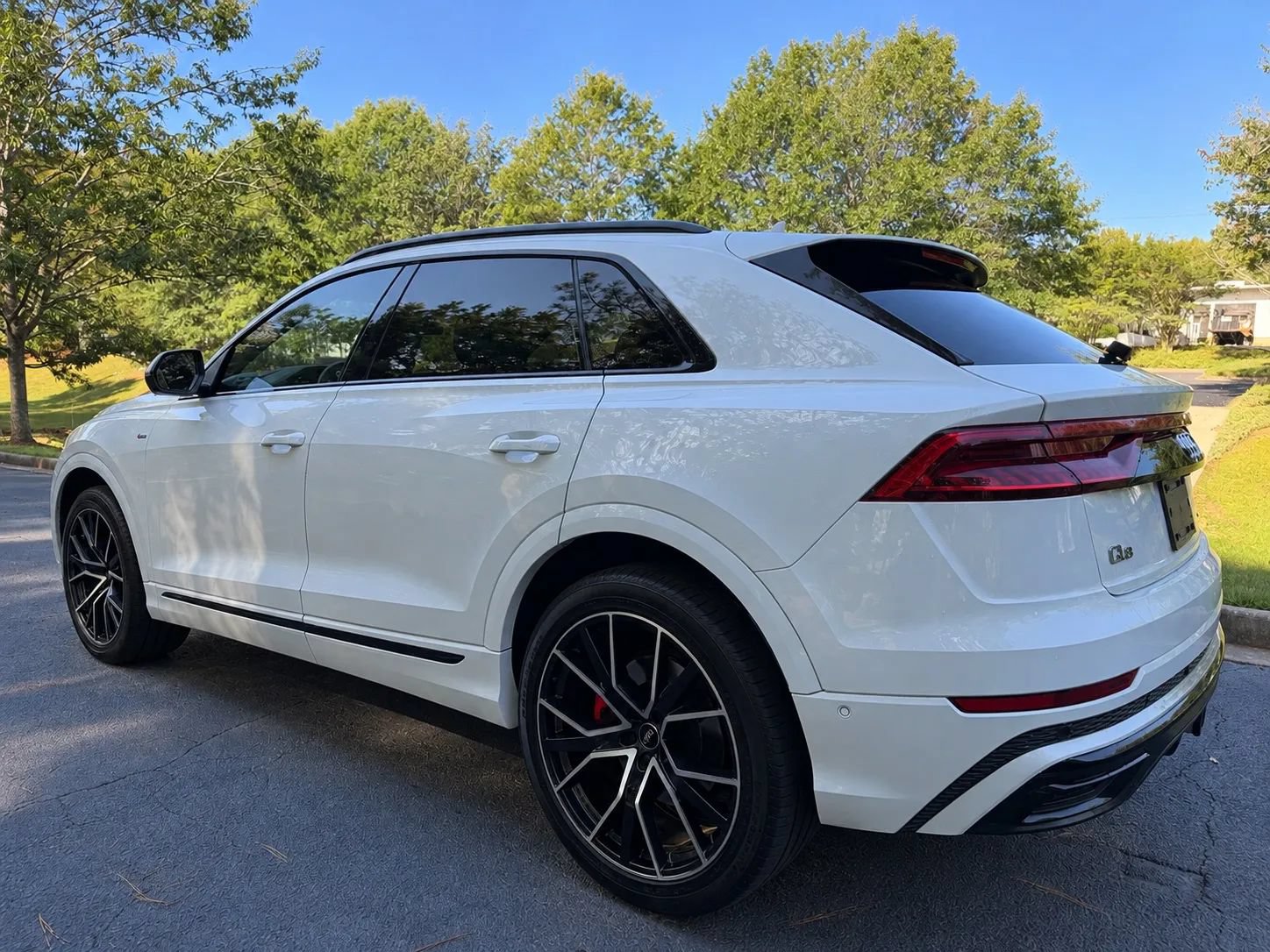 Used 2019 Audi Q8 Prestige AWD/4WD image 5