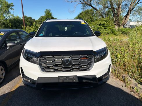 Used 2023 Honda Passport TrailSport image 5