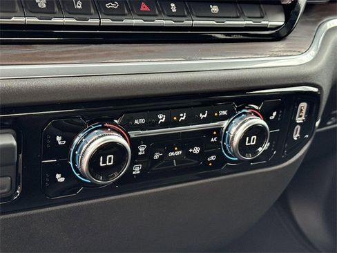 New 2025 GMC Sierra 2500 SLT image 20