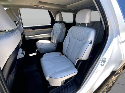 Used 2024 Hyundai Palisade Limited AWD/4WD image 21