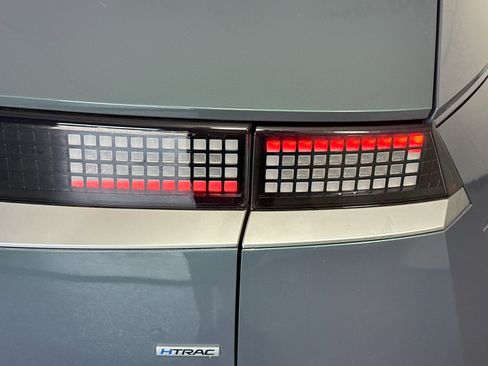 Used 2023 Hyundai Ioniq 5 SEL image 34