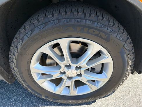 Used 2022 Hyundai Palisade SE FWD image 12