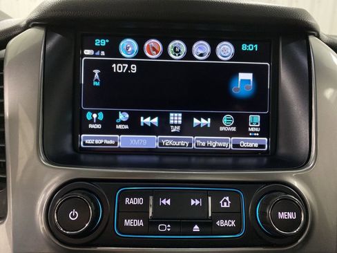 Used 2018 Chevrolet Suburban LT AWD/4WD image 17
