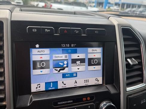 Used 2018 Ford F250 Lariat w/ Lariat Value Package AWD/4WD image 18