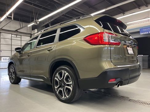 Used 2025 Subaru Ascent Limited image 5