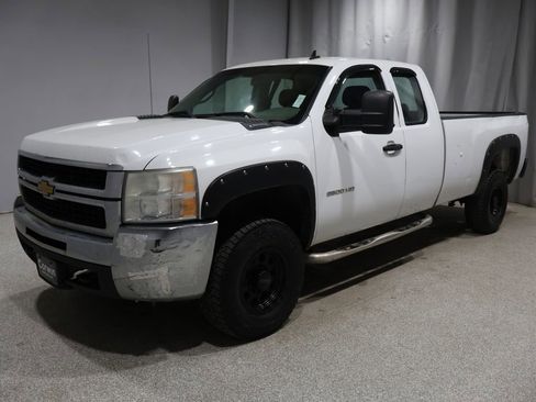 Used 2010 Chevrolet Silverado 2500 W/T image 7