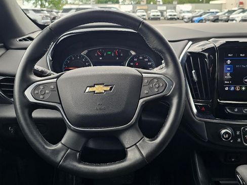 Used 2023 Chevrolet Traverse LT FWD image 13