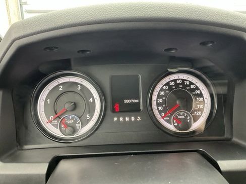 Used 2015 RAM 1500 Classic SLT image 9