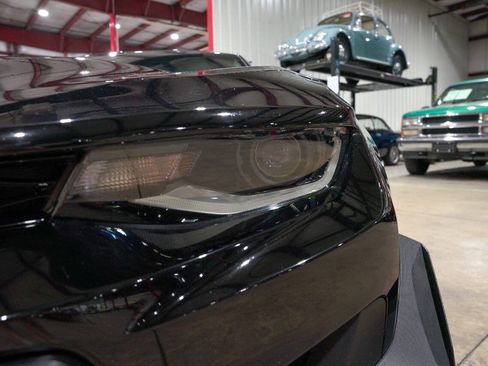 Used 2018 Chevrolet Camaro ZL1 RWD image 37