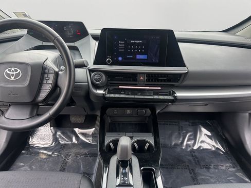 Used 2024 Toyota Prius LE image 15
