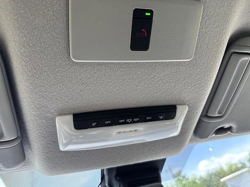 Certified 2024 Nissan Versa SR w/ Electronics Package FWD image 25