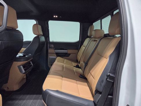 Used 2023 Ford F250 Lariat w/ Chrome Package image 4