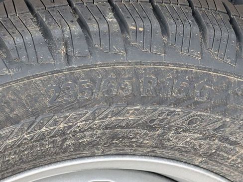 New 2026 Ford Transit 250 148 Medium Roof w/ Load Area Protection Package image 17