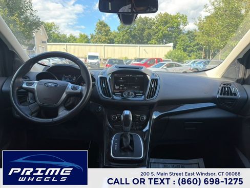 Used 2014 Ford Escape Titanium w/ Equipment Group 401A AWD/4WD image 19