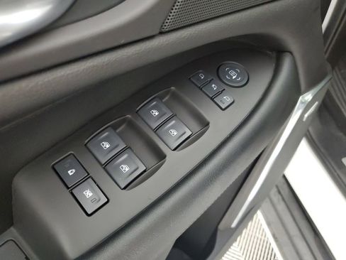 Used 2016 Cadillac Escalade Luxury image 30