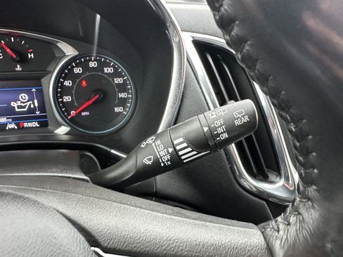 Used 2021 Chevrolet Equinox LT image 28
