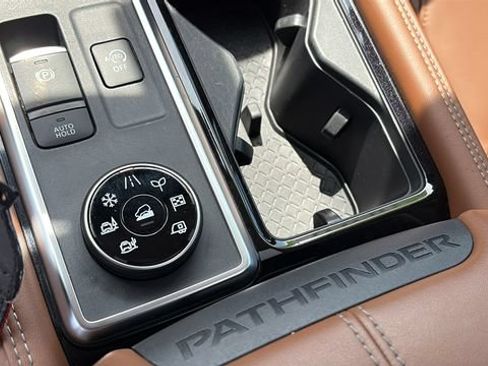 Certified 2023 Nissan Pathfinder Platinum AWD/4WD image 21