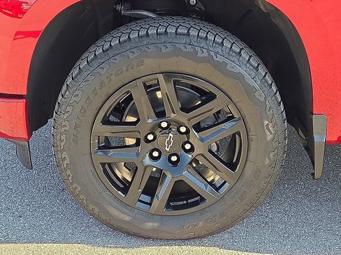 Used 2025 Chevrolet Silverado 1500 RST w/ Convenience Package II image 7