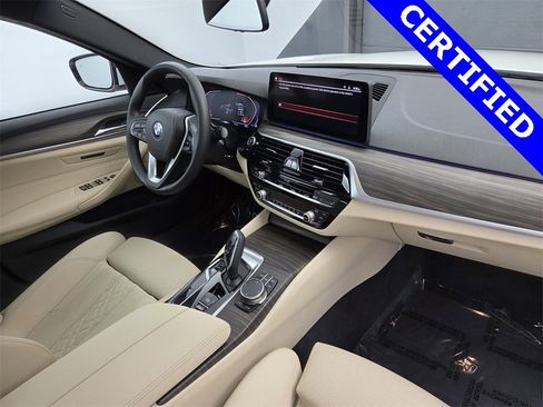 Certified 2023 BMW 530i w/ Convenience Package image 19