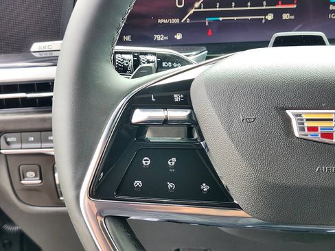 Used 2026 Cadillac Escalade Sport AWD/4WD image 29