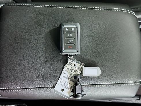 New 2025 Jeep Grand Cherokee Altitude image 20