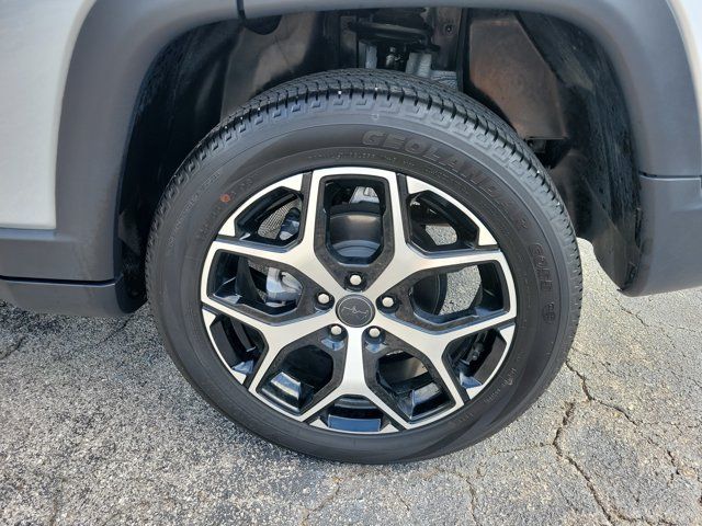 Used 2025 Jeep Compass Limited AWD/4WD image 25