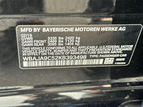 Used 2019 BMW 530e w/ Convenience Package image 36