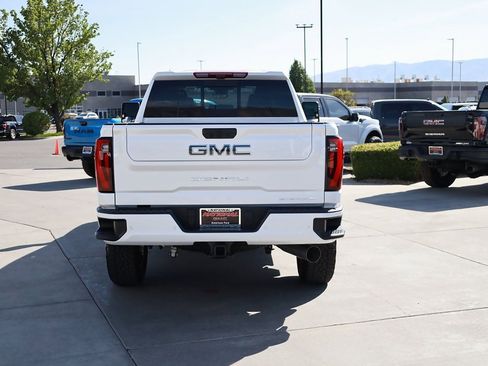 Used 2024 GMC Sierra 3500 Denali Ultimate image 5