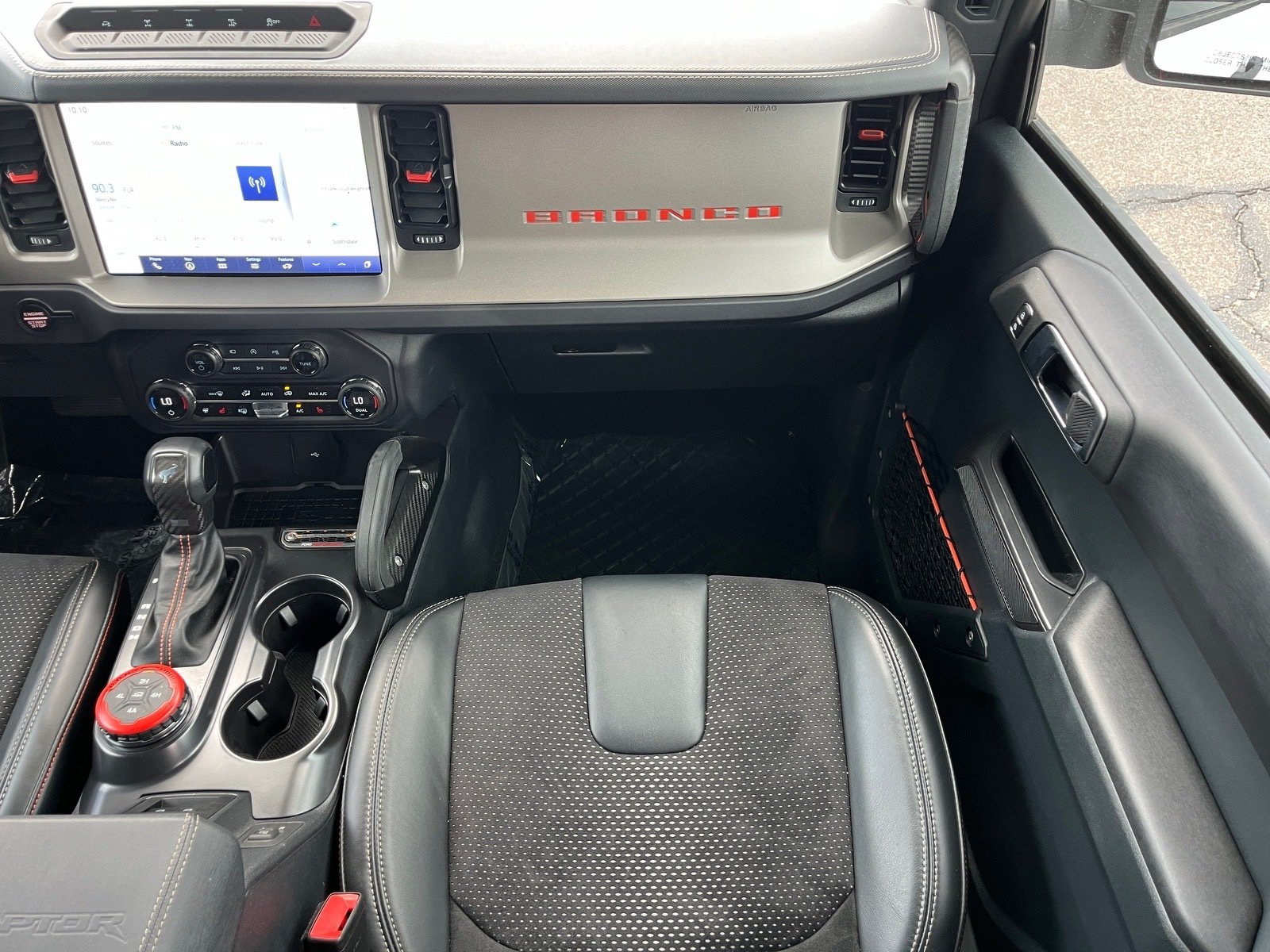 Used 2024 Ford Bronco Raptor w/ Interior Carbon Fiber Pack 6 AWD/4WD image 15