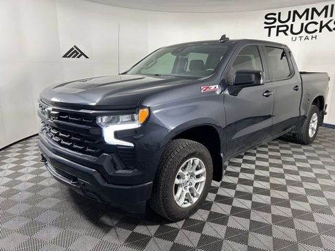 Used 2024 Chevrolet Silverado 1500 RST w/ Z71 Off-Road Package AWD/4WD image 4