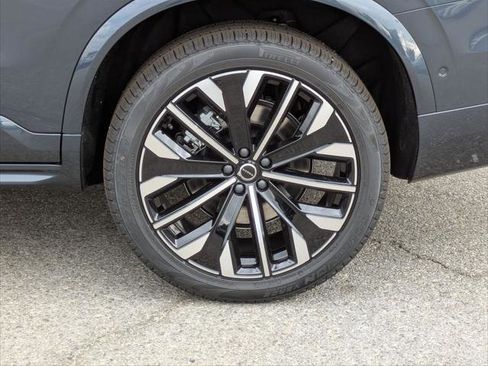 New 2026 Volvo XC90 B6 Ultra w/ Protection Package image 6